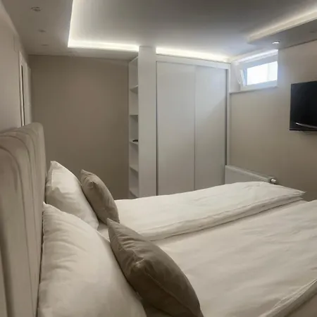 Merdan Apartment *